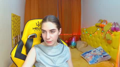 Snapshot of nikastarkk chatting on 02/26/25, 11:26 nikastarkk online show from 02/26/25, 11:26