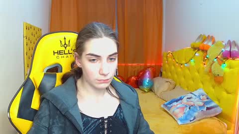 Snapshot of nikastarkk chatting on 02/27/25, 02:42 nikastarkk online show from 02/27/25, 02:42