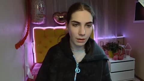 Snapshot of nikastarkk chatting on 03/04/25, 11:11 nikastarkk online show from 03/04/25, 11:11