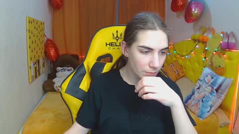 Snapshot of nikastarkk chatting on 03/10/25, 01:45 nikastarkk online show from 03/10/25, 01:45