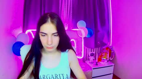 Snapshot of nikastarkk chatting on 10/03/25, 07:27 nikastarkk online show from 10/03/25, 07:27