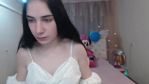 Snapshot of nikastarkk chatting on 10/06/25, 06:11 nikastarkk online show from 10/06/25, 06:11