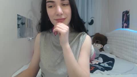 Snapshot of nikastarkk chatting on 10/15/25, 08:03 nikastarkk online show from 10/15/25, 08:03
