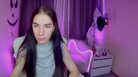 Snapshot of nikastarkk chatting on 10/22/25, 07:02 nikastarkk online show from 10/22/25, 07:02
