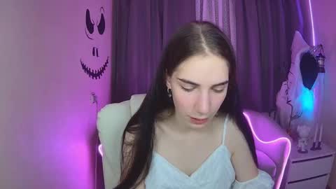 Snapshot of nikastarkk chatting on 10/24/25, 07:10 nikastarkk online show from 10/24/25, 07:10