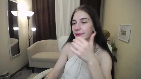 Snapshot of nikastarkk chatting on 11/14/25, 10:18 nikastarkk online show from 11/14/25, 10:18