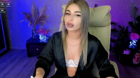 Snapshot of nikastill_ chatting on 06/05/26, 09:31 NikaStill online show from 06/05/26, 09:31