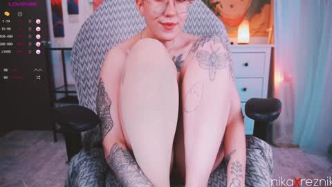 Snapshot of nikaxreznik chatting on 01/16/25, 10:10 Nika online show from 01/16/25, 10:10