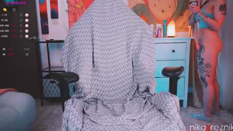 Snapshot of nikaxreznik chatting on 02/24/25, 03:09 Nika online show from 02/24/25, 03:09