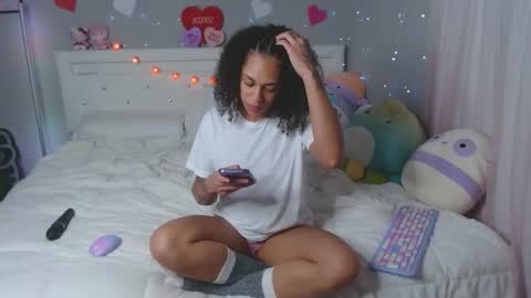 Snapshot of nikayasworld chatting on 01/13/25, 03:01 nikayasworld online show from 01/13/25, 03:01