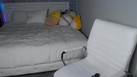 Snapshot of nikayasworld chatting on 10/04/25, 02:53 nikayasworld online show from 10/04/25, 02:53