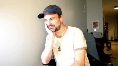 Snapshot of nikejude56 chatting on 09/08/25, 10:20 Nike Jude online show from 09/08/25, 10:20