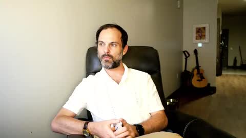 Snapshot of nikejude56 chatting on 09/18/25, 11:40 Nike Jude online show from 09/18/25, 11:40