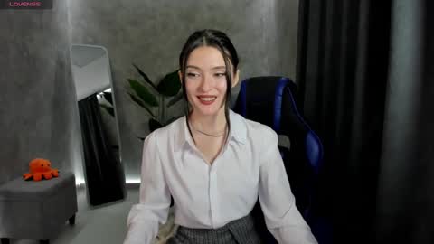 Snapshot of niki_cutes chatting on 01/21/25, 07:58 niki_cutes online show from 01/21/25, 07:58
