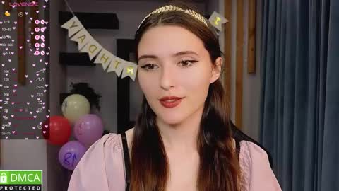 Snapshot of niki_cutes chatting on 09/15/25, 01:05 niki_cutes online show from 09/15/25, 01:05