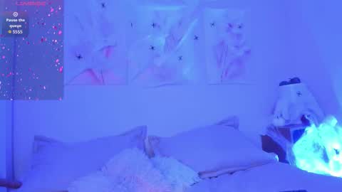    online show from 10/22/25, 07:24