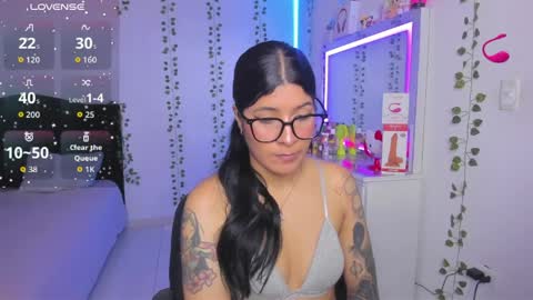 Niki online show from 04/11/26, 02:16