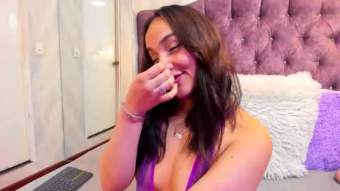 Nikki online show from 01/14/26, 02:01