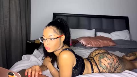 nikitalove104 online show from 09/16/25, 04:41