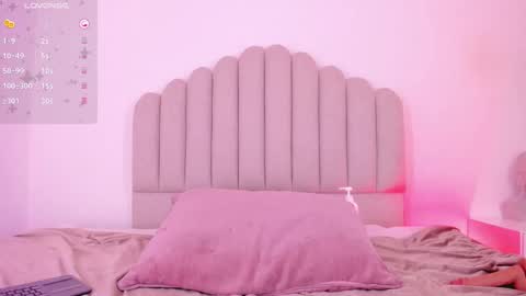 Snapshot of nikki_angel_ chatting on 03/06/25, 11:31 NIkki Angel online show from 03/06/25, 11:31