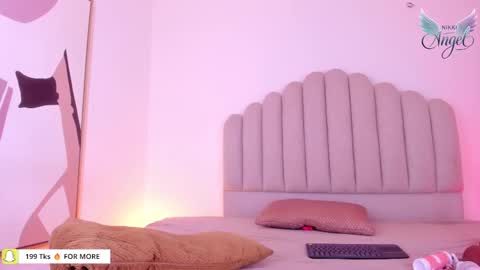 Snapshot of nikki_angel_ chatting on 09/26/25, 07:29 NIkki Angel online show from 09/26/25, 07:29