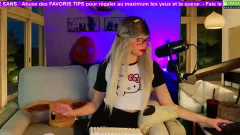 Kitty Chatte online show from 11/12/25, 08:52