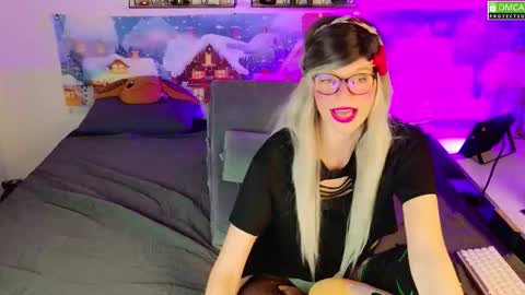 Kitty Chatte online show from 01/13/26, 09:20