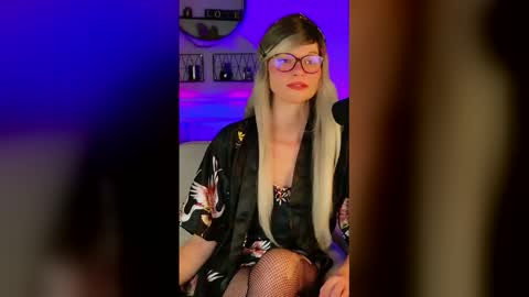 Snapshot of nikki_goldberg chatting on 05/07/26, 08:03 Kitty Chatte online show from 05/07/26, 08:03