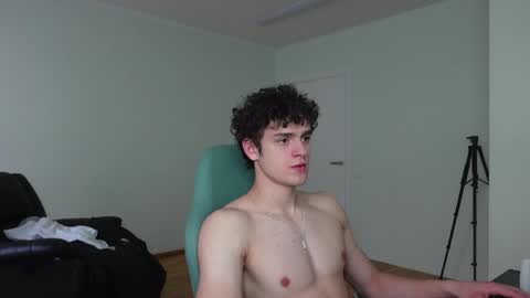 nikki online show from 03/29/26, 02:39