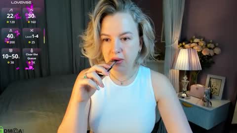 Snapshot of nikki_kai chatting on 10/31/25, 11:50 Nikki online show from 10/31/25, 11:50