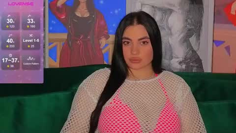 Nikki Kardashian online show from 12/10/24, 08:38