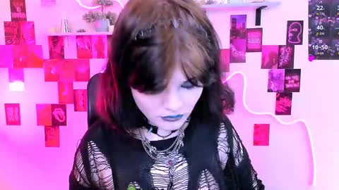 Snapshot of nikki_kiss_ chatting on 05/06/26, 08:41 nikki_kiss_ online show from 05/06/26, 08:41