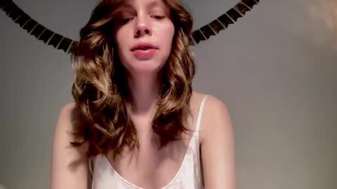 Snapshot of nikki_mi chatting on 02/02/25, 10:13 Nikki online show from 02/02/25, 10:13