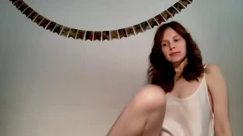 Snapshot of nikki_mi chatting on 02/08/25, 10:18 Nikki online show from 02/08/25, 10:18