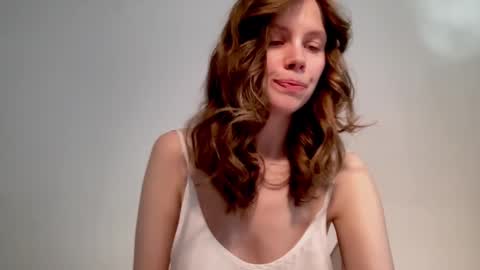 Snapshot of nikki_mi chatting on 02/19/25, 10:12 Nikki online show from 02/19/25, 10:12
