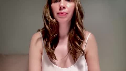 Snapshot of nikki_mi chatting on 10/12/25, 10:03 Nikki online show from 10/12/25, 10:03