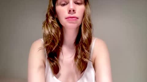 Nikki online show from 11/09/25, 10:02