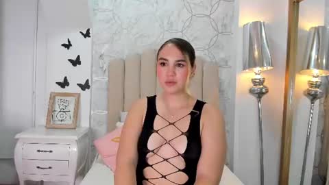 nikki_moon_ online show from 07/10/26, 07:12