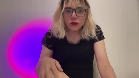 Snapshot of nikki_trans_fun chatting on 05/18/26, 07:09 nikki_trans_fun online show from 05/18/26, 07:09