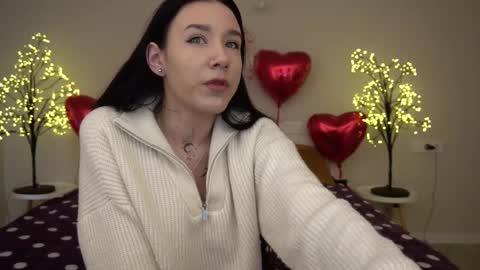 Nikki online show from 02/15/25, 06:55