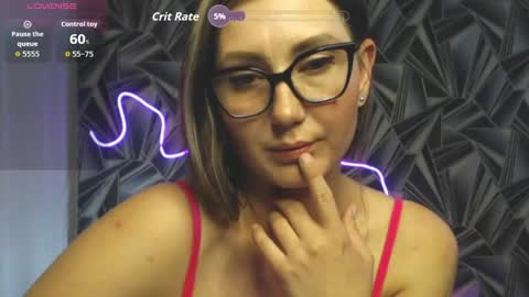 Snapshot of nikkikiss___ chatting on 05/10/26, 05:29 nikkikiss___ online show from 05/10/26, 05:29