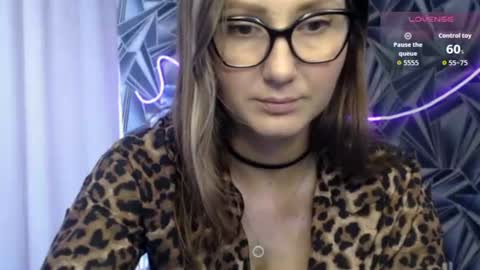 Snapshot of nikkikiss___ chatting on 07/24/26, 04:21 nikkikiss___ online show from 07/24/26, 04:21