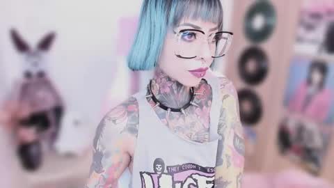 Nikki Ramone   online show from 03/10/26, 10:20