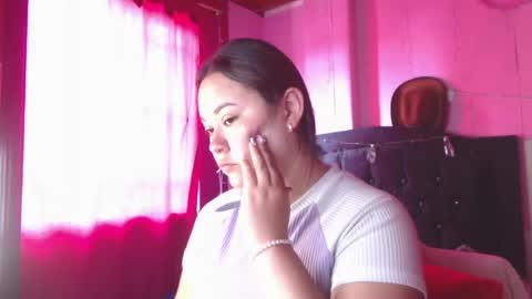 Snapshot of nikkirous_ chatting on 04/28/26, 01:49 Nikkirous online show from 04/28/26, 01:49