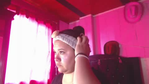 Snapshot of nikkirous_ chatting on 05/01/26, 03:38 Nikkirous online show from 05/01/26, 03:38
