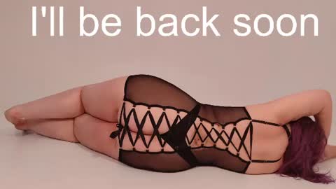 Snapshot of nikkithorn4u chatting on 07/15/26, 01:05 Veronica online show from 07/15/26, 01:05