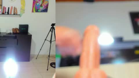Snapshot of nikky__rosse chatting on 04/23/26, 10:58 nikky__rosse online show from 04/23/26, 10:58
