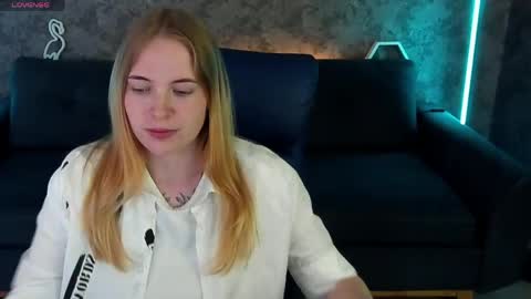 nikkyreyyy online show from 05/16/26, 05:48