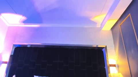     online show from 03/04/25, 10:27