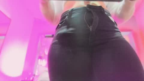     online show from 09/20/25, 11:22